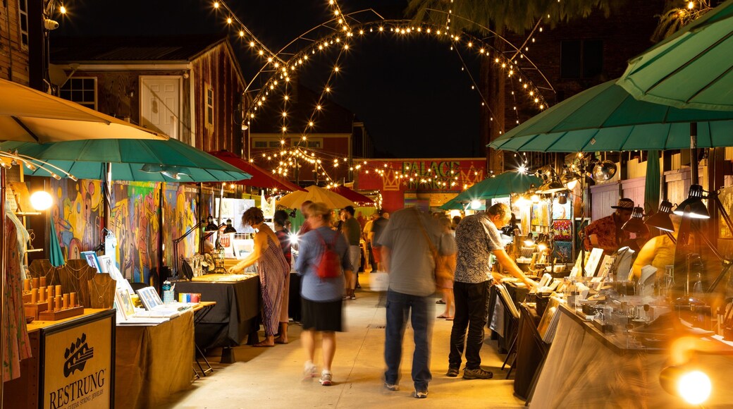 Frenchmen Street showing night scenes and markets