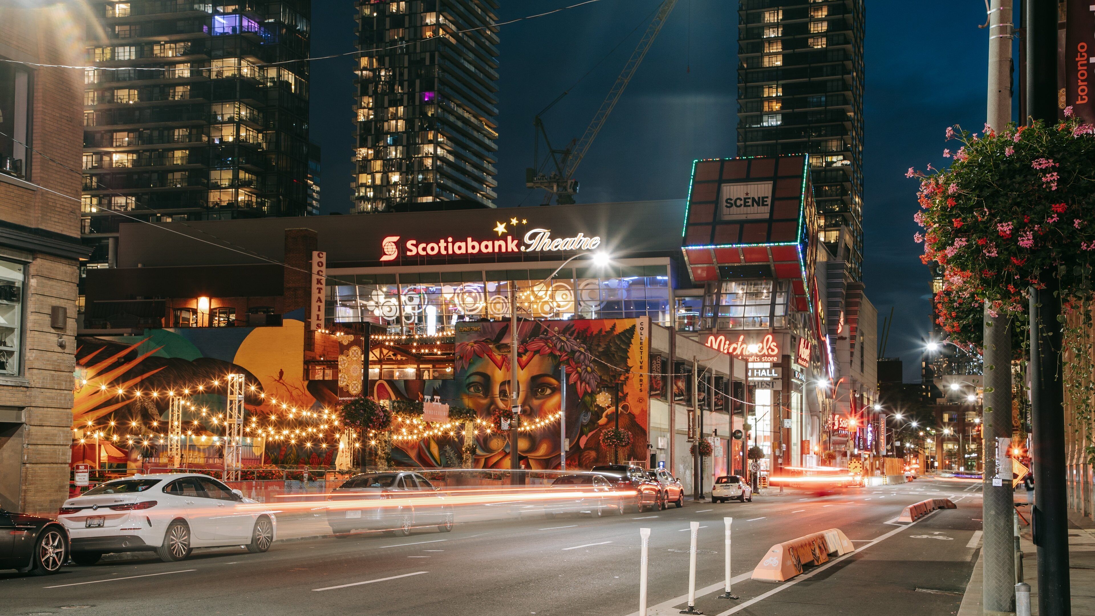 Toronto Entertainment District showing night scenes, a city and street scenes