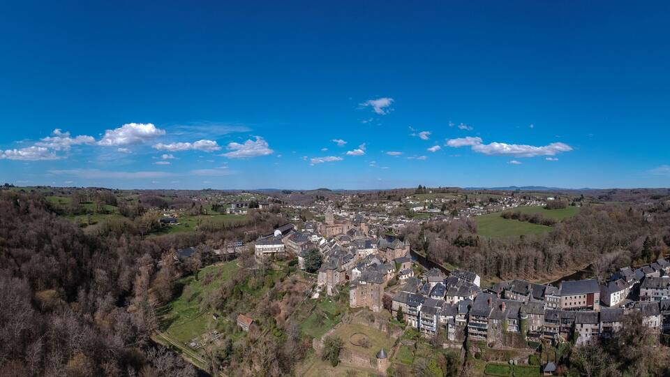 Uzerche (Corrèze - France) - Vue aérienne de la perle du limousin
