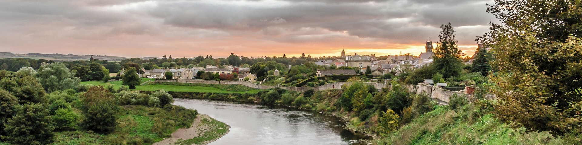 Driving from Scotland down to York on Thursday night and I passed through the border town of Coldstream, home of the famous Coldstream Guards and also the place my mother hails from. The sun was just setting and the bad weather was rolling in, so I took the opportunity to stop and snap a few shots handheld.