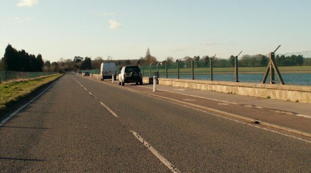A section of Hawkswood Road Hanningfield Reservoir is on the right and this is the only part of the reservoir where you can actually park your car and get a good view without leaving the car.
