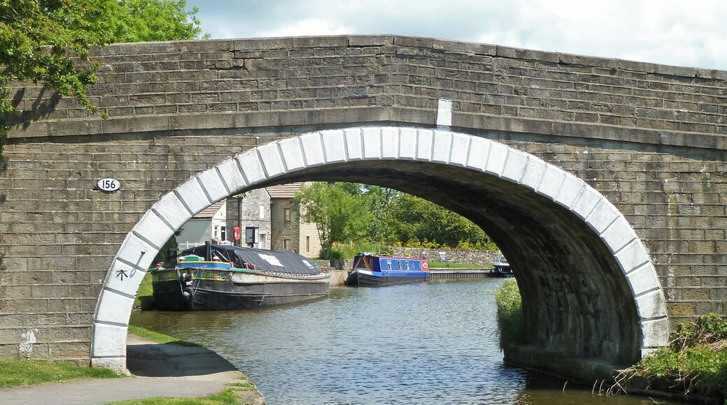 Leeds and Liverpool Canal