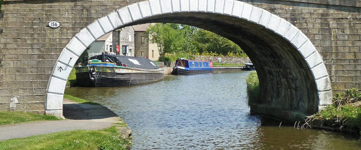 Leeds and Liverpool Canal