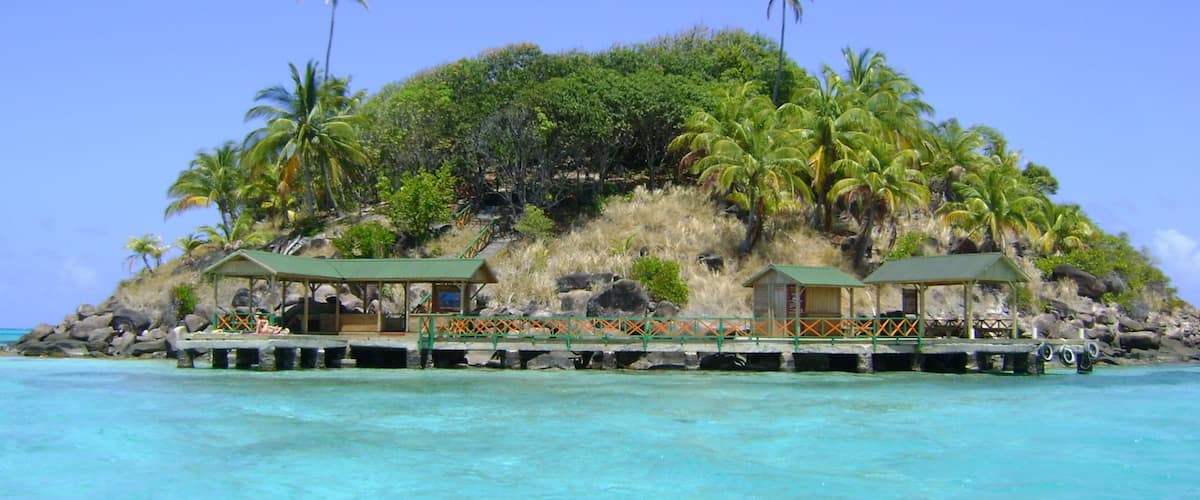 Old Providence McBean Lagoon National Park showing tropical scenes and general coastal views