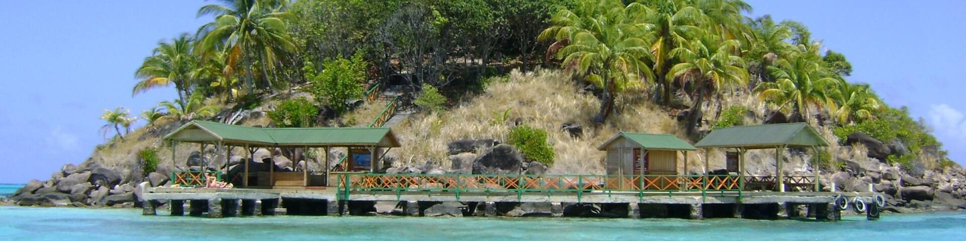 Old Providence McBean Lagoon National Park showing tropical scenes and general coastal views