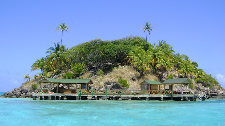 Old Providence McBean Lagoon National Park showing tropical scenes and general coastal views