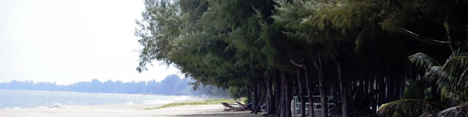 #BanKrut #Beach #BangSaphan #PrachuapKhiriKhan #BeachLife
#Thailand #Backpacking #TravelPhotography #Nikon #TravelBlogger
See you also on Instagram: ExploreWithSeba
