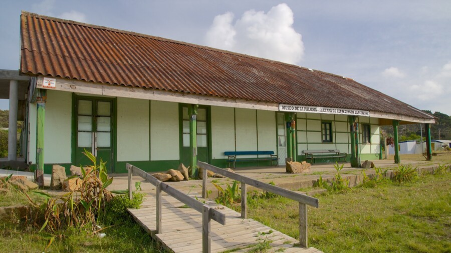 Old Train Station featuring a small town or village