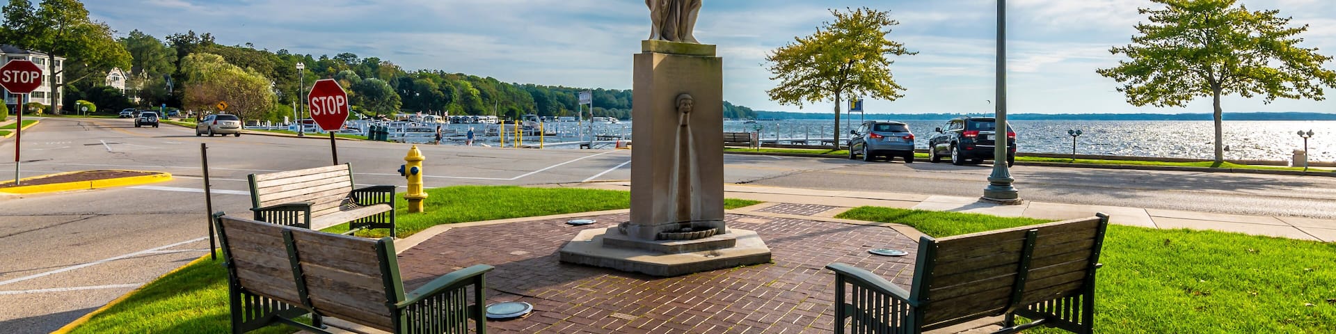 Street view in Geneva Town of Wisconsin