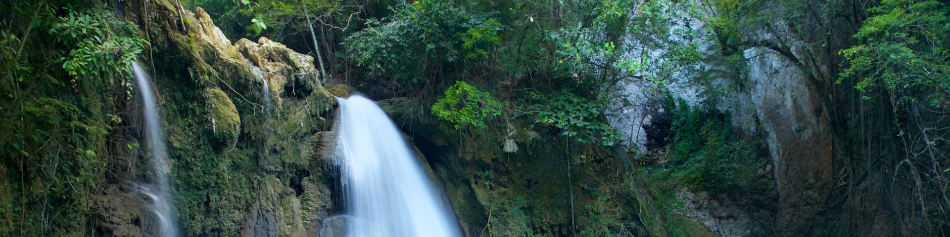 Kawasan Falls which includes a river or creek and a cascade