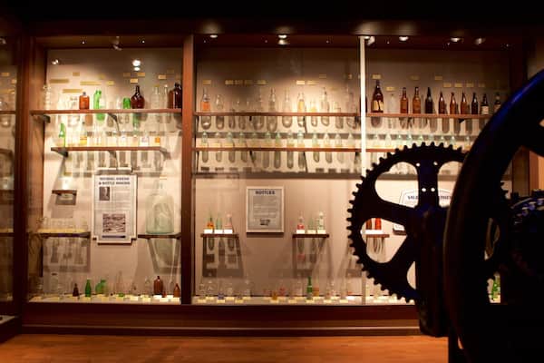 West Virginia State Museum qui includes vues intérieures