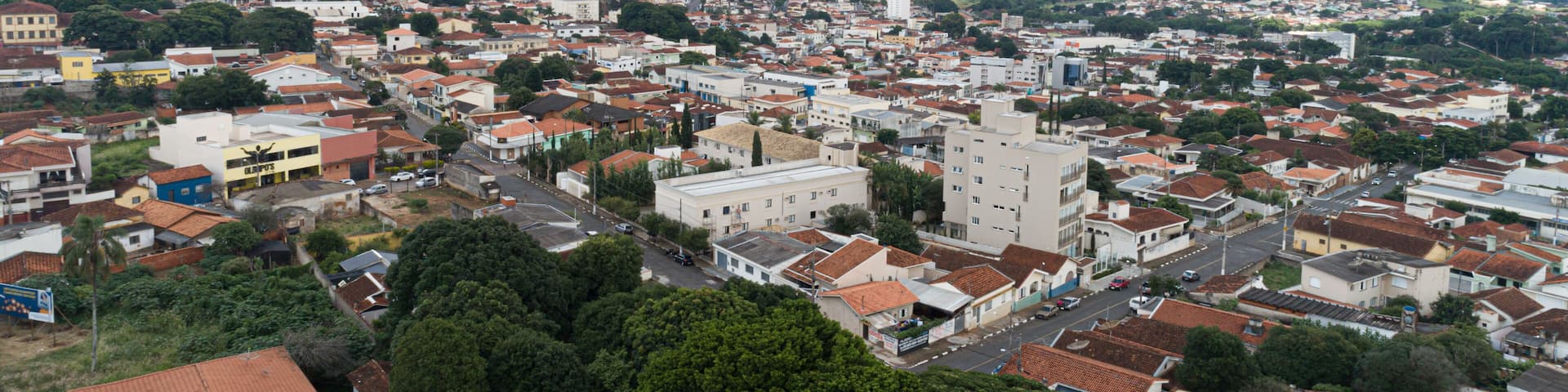 Aerial view of the Guaxupé city, Minas Gerais / Brazil.