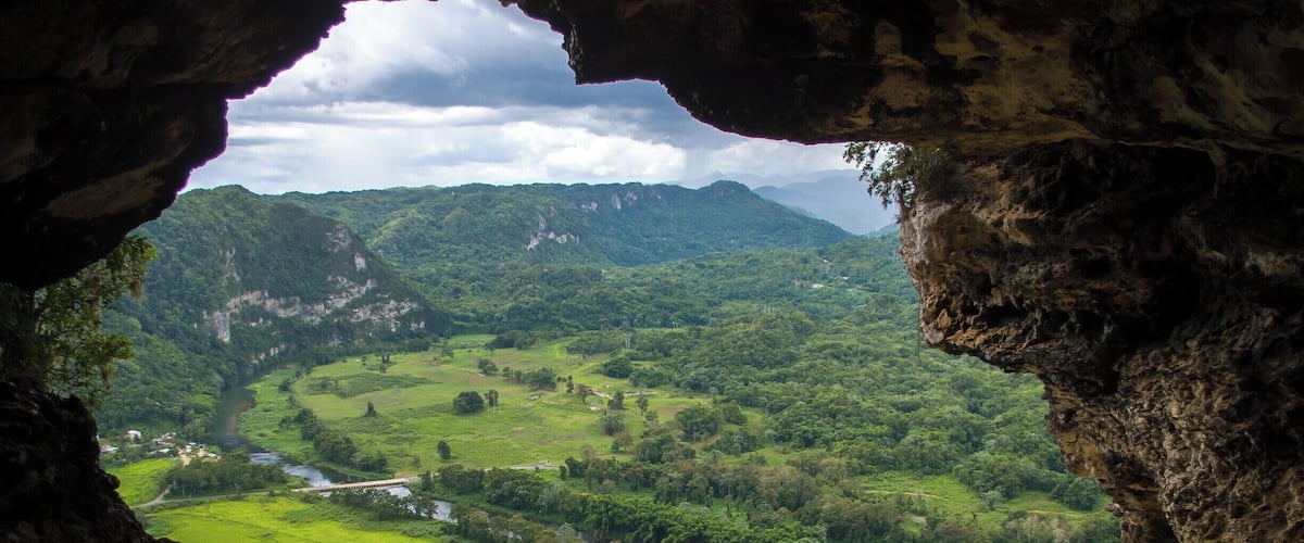 An easy guided hike through interesting cave formations leads to to this magnificent valley view. Don't look up… there are bats!  #bestof5 #green