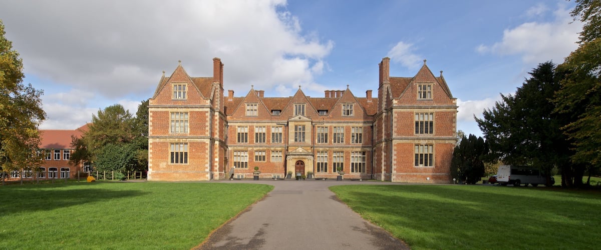 Shaw House showing a house and heritage elements