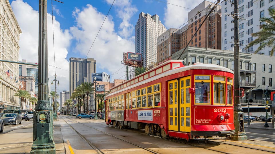 Canal Street showing railway items, street scenes and a city