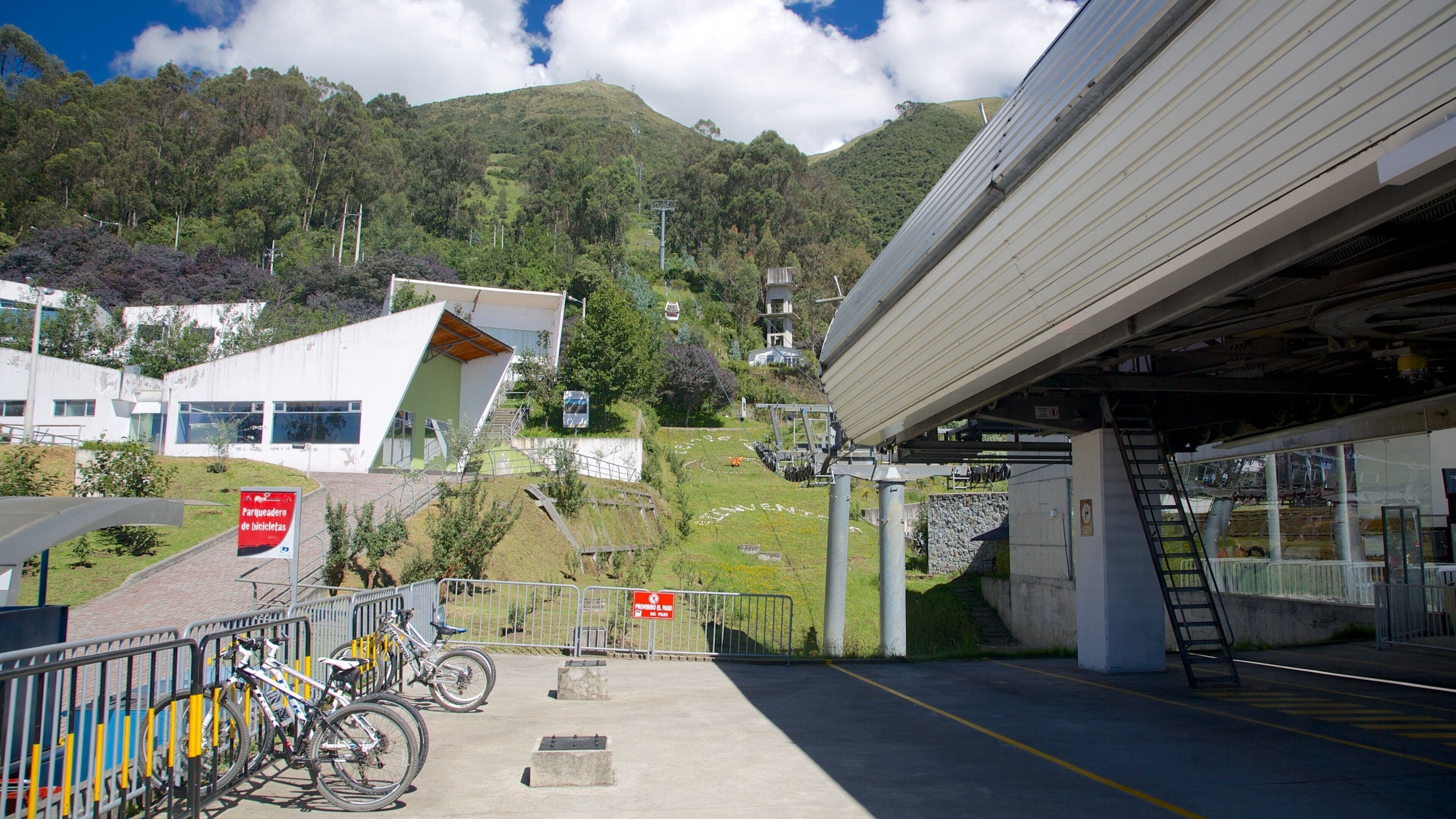 Quito Cable Car featuring street scenes