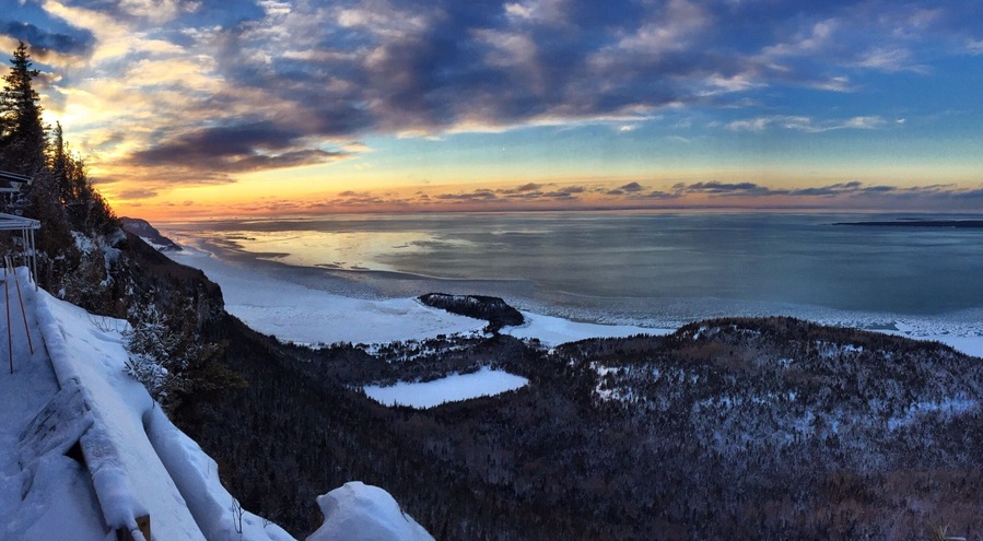Great Sunset on top of the Pic Champlain, Parc national du Bic ☀️