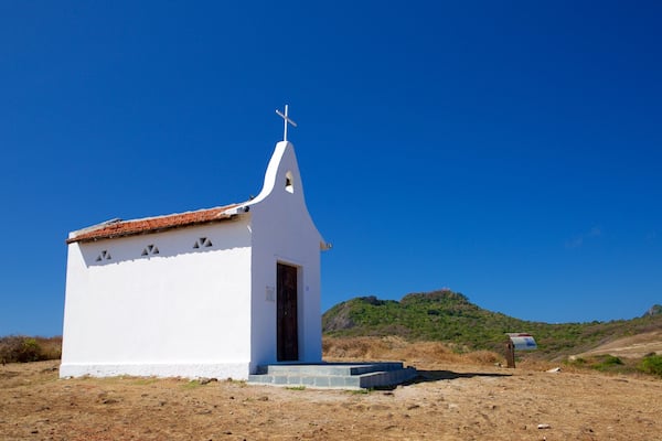 Kapelle Sao Pedro mit einem Kirche oder Kathedrale und religiöse Elemente
