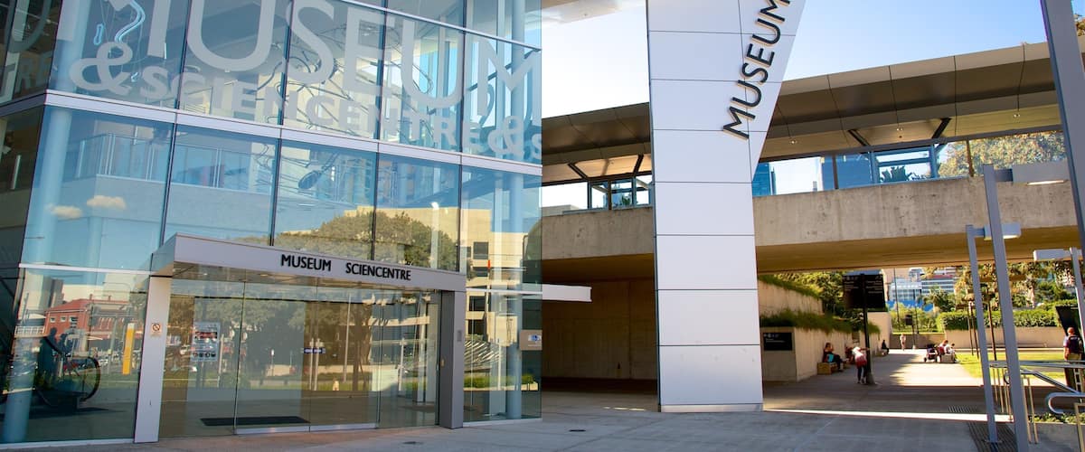 Museo de Queensland que incluye arquitectura moderna