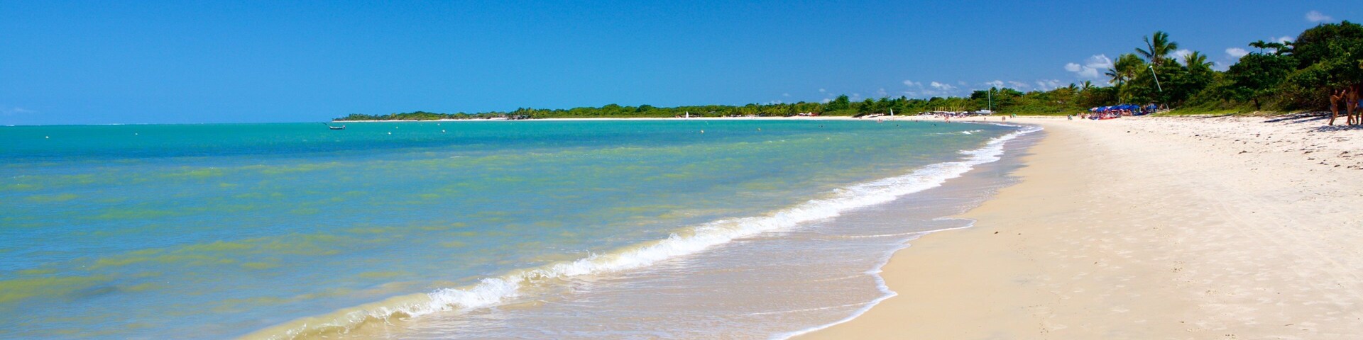 Playa de Muta que incluye vista general a la costa y una playa