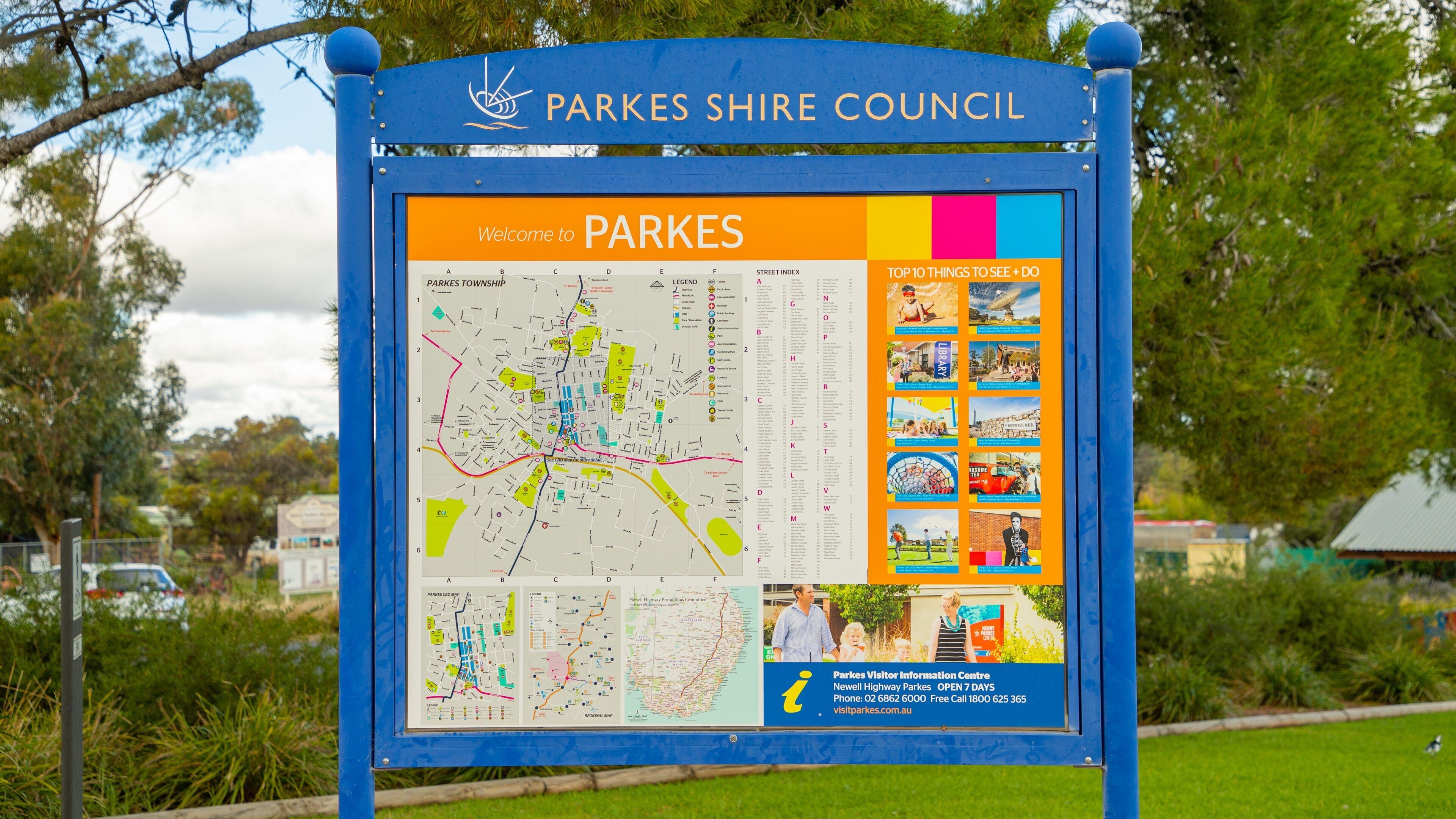 Henry Parkes Centre showing signage