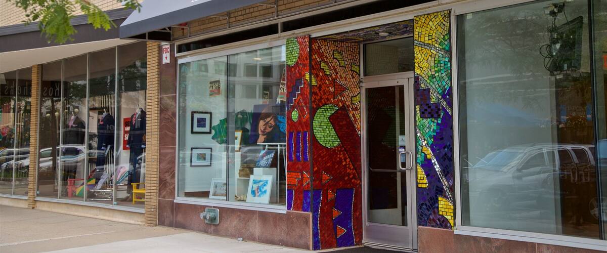 Lansing Art Gallery featuring outdoor art