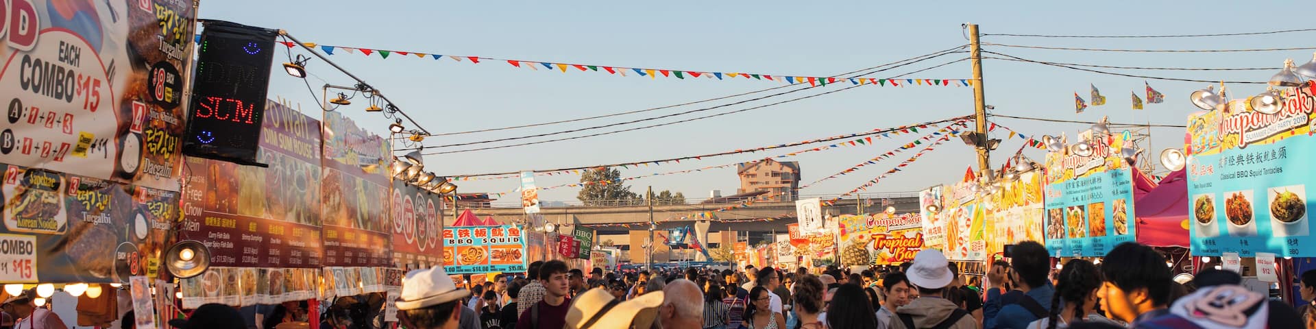 Vancouver_RichmondNightMarket_6265555_02