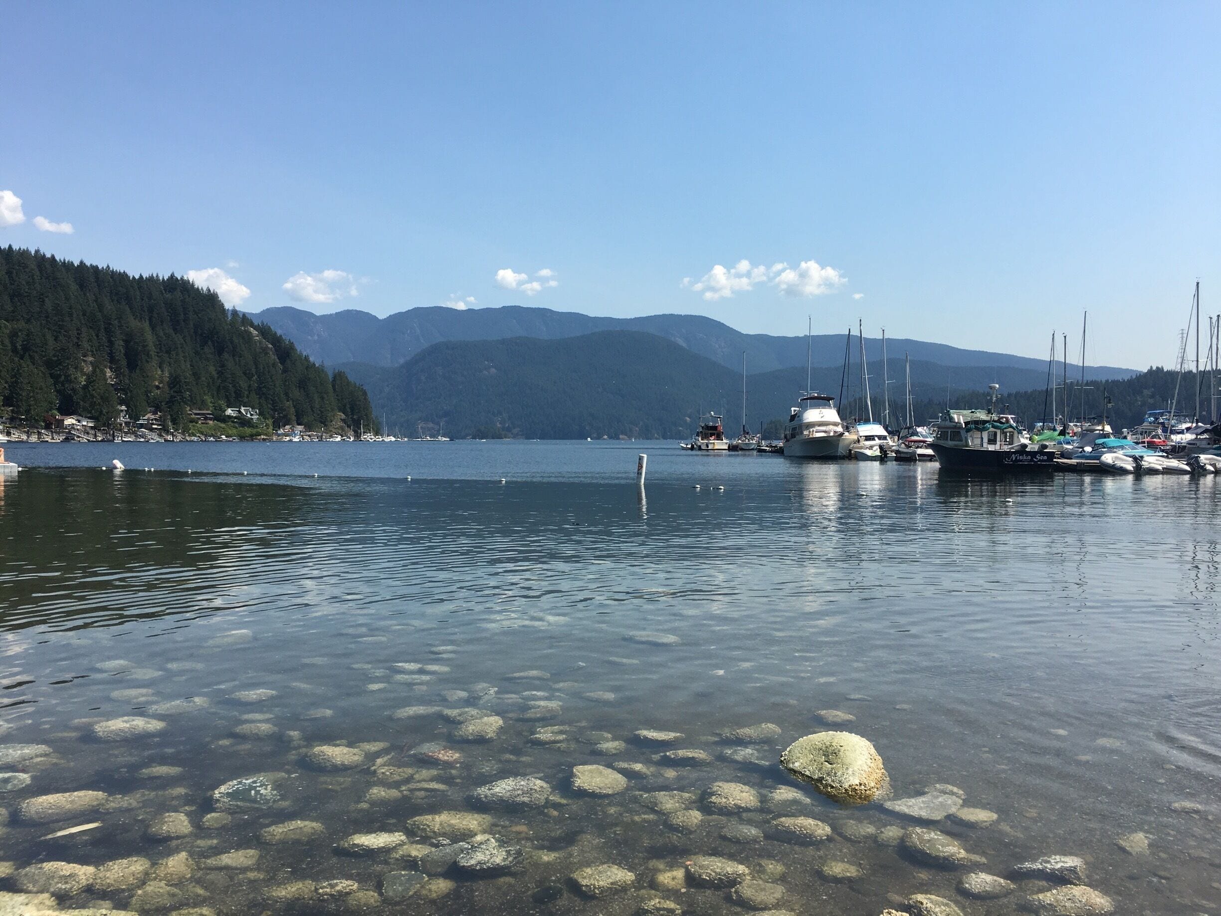 Beautiful spot with a place to rent kayaks! 
The town is very very small but there are a few cute restaurants and shops! 