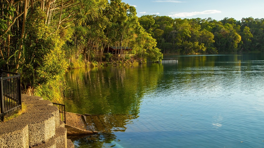 Lake Eacham which includes a lake or waterhole