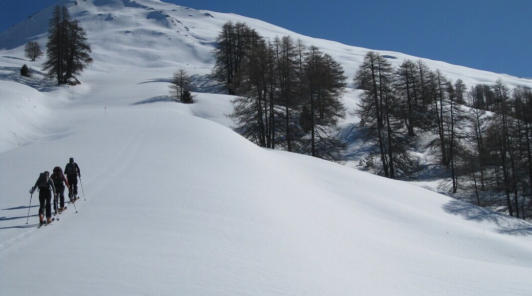 Randonnée vers le col du Lauze