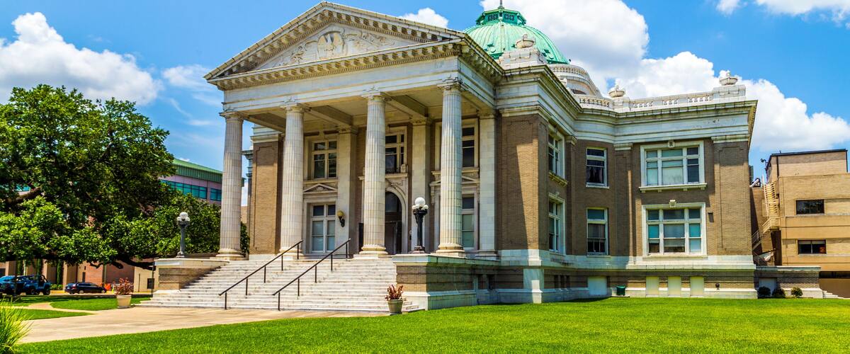 famous historic city hall in Lake Charles