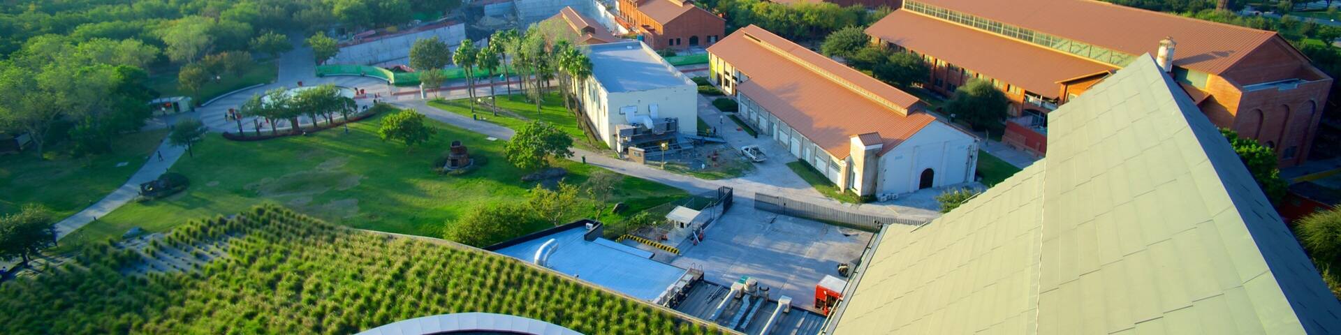 Horno 3 Steel Museum which includes a city