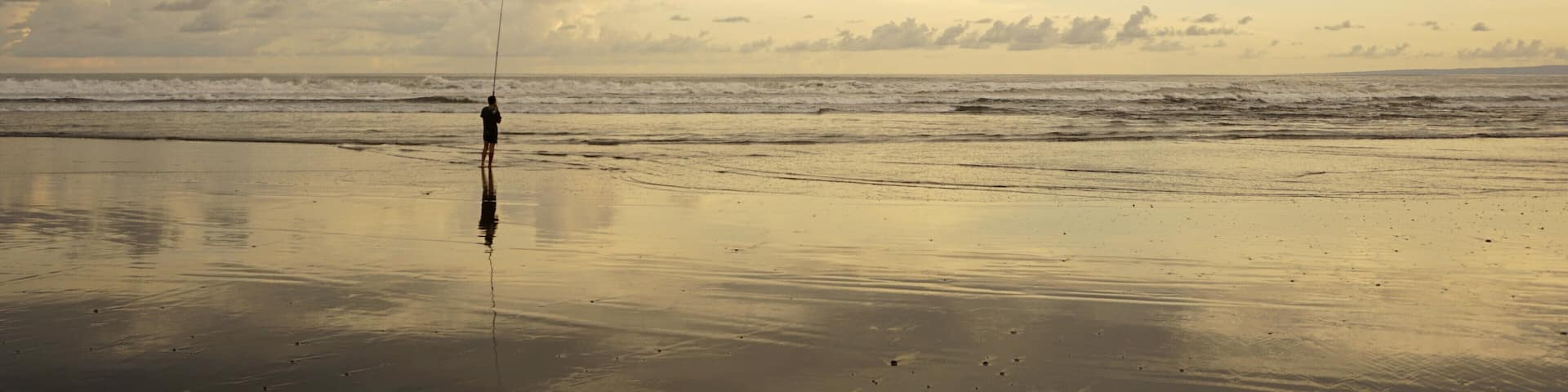 Medewi beaches are magical. Sunsets dazzle your senses and calm you while the day has just begun for the fishermen.
Since my buddy “betrayed” me and my first trip alone started my camera has been my best travel buddy. Now I want to step up the game and need help.
#BvSCrete