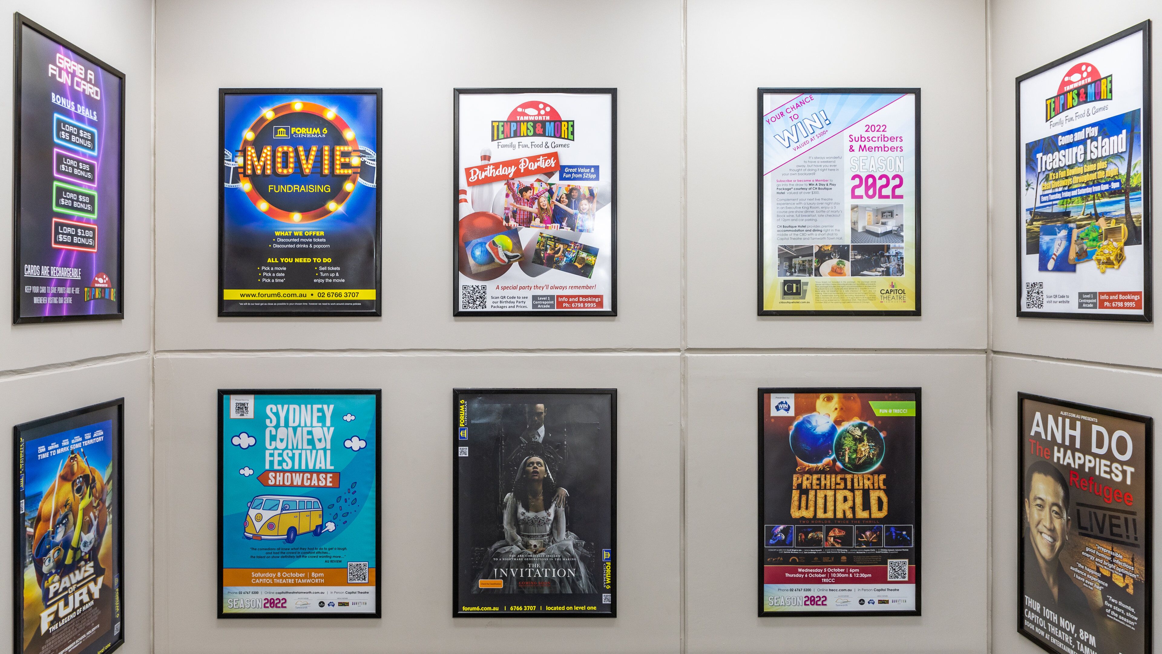 Tamworth Capitol Theatre showing interior views and signage