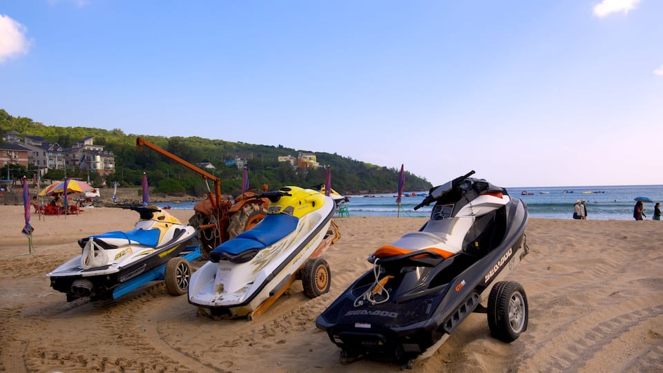 Nan Wan Beach showing a sandy beach