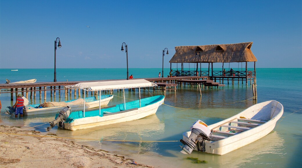 Isla de Aguada có tính năng cảnh bờ biển và cảng hoặc vịnh