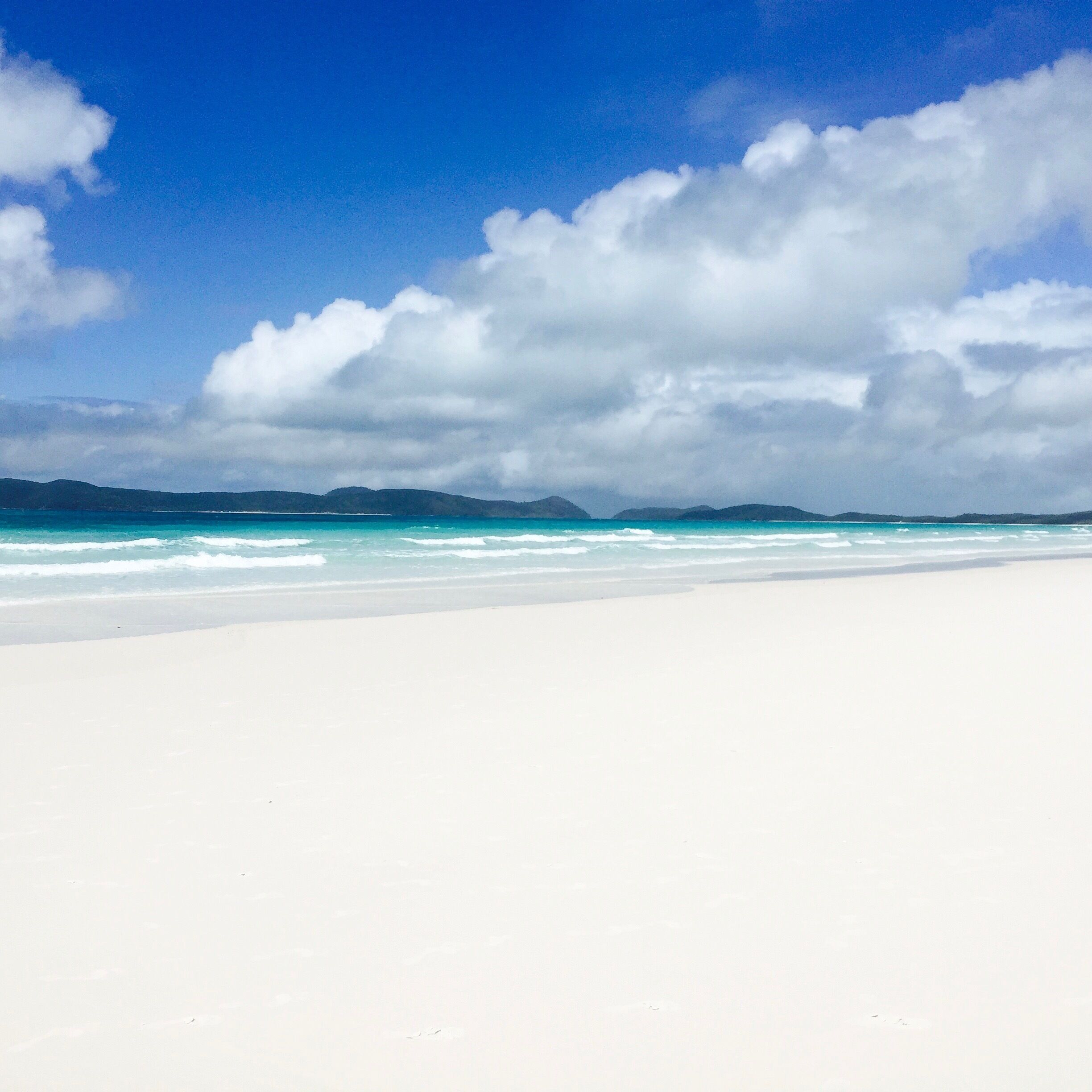 Whitehaven Beach has the whites sand and most beautiful blue green water I have ever seen! Lots of sting rays in the shallow water when the tide was out! #beachtips