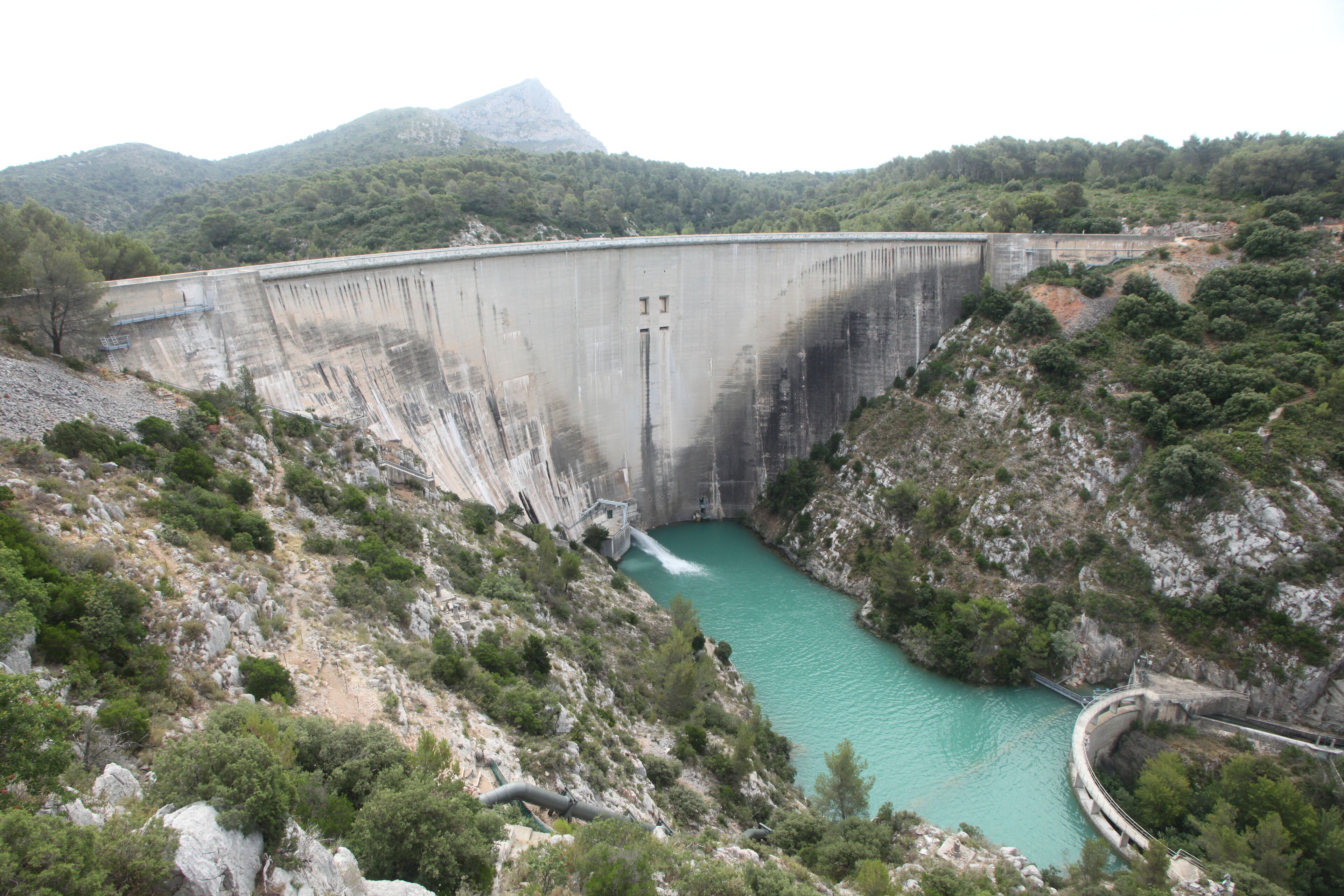Barrage de Bimont.