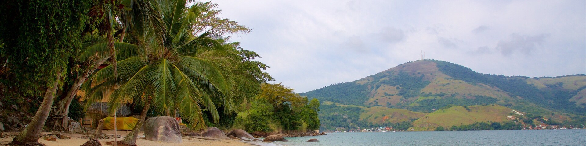 Eguas Beach showing general coastal views, a sandy beach and tropical scenes