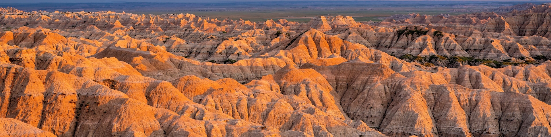 Sunset at the Hay Butte Overlook in Badlands National Park.