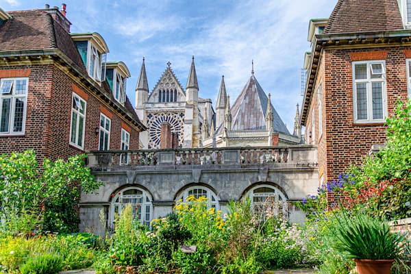 Blick vom College Garden auf Westminster Abbey in London