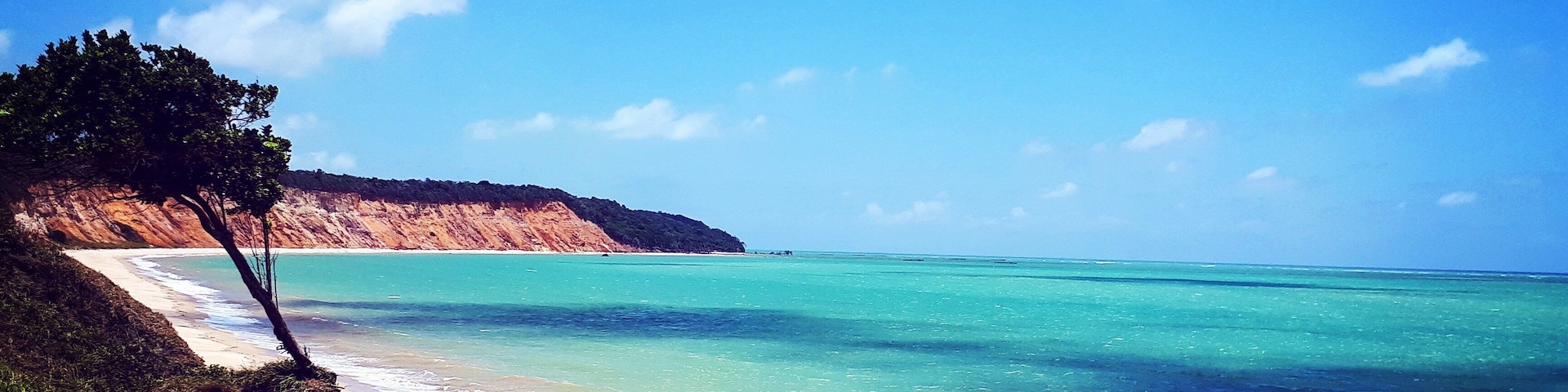 The broken car beach is one of the most gorgeous one in Alagoas/Brazil
The features of several shades of turquoise are hypinotic
