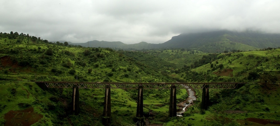 Just soak it in
Igatpuri - the fog city in the monsoons
#LoveMyTown