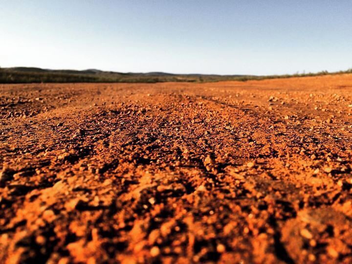 Labour Day 2016 Road Trip to the Outback from Sunny Sydney with one goal in mind: Drive til you see that red dirt.  2483kms round trip.  #missionaccomplished #luckyus #straya #outback #lifeatexpedia