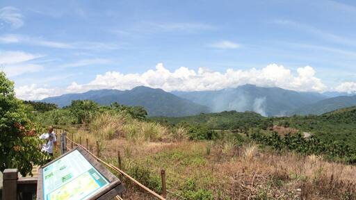 Hualien County FùLǐ Township Rest area at west side of the tunnel to Chenggong (east coast) Map is out of date. Position and heading will be adapted, when actualized map is available. Lord Koxinga (talk) 12:32, 1 May 2013 (UTC)