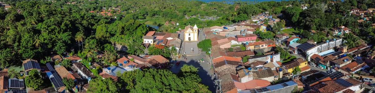 Vista aéra de Arraial d'Ajuda, Bahia. Nordeste do Brasil