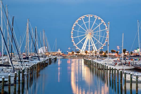 Rimini Marina showing a bay or harbor