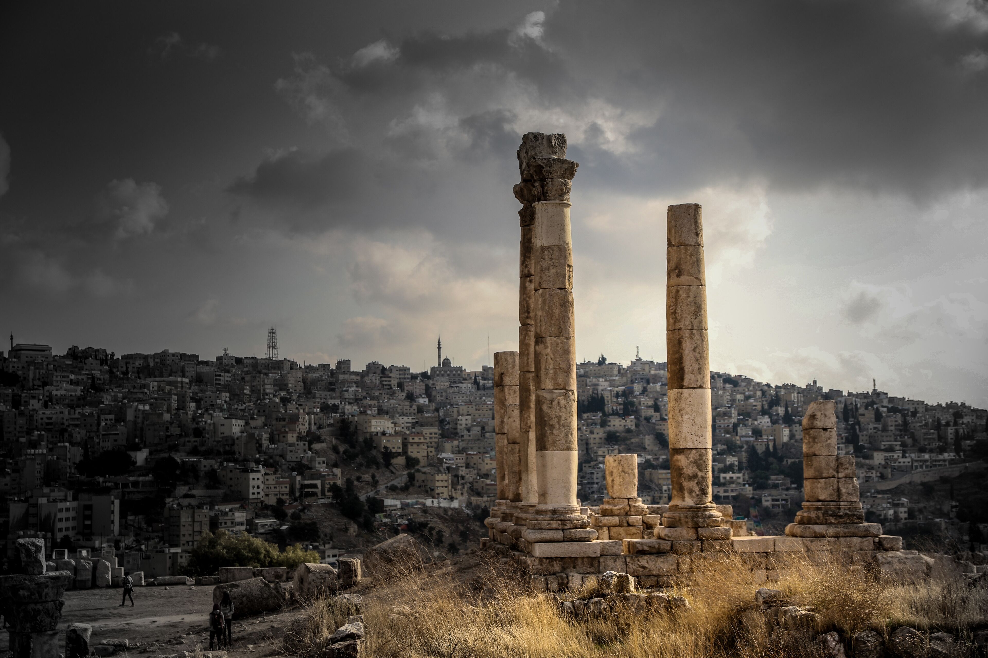 Some good views of the city from here.