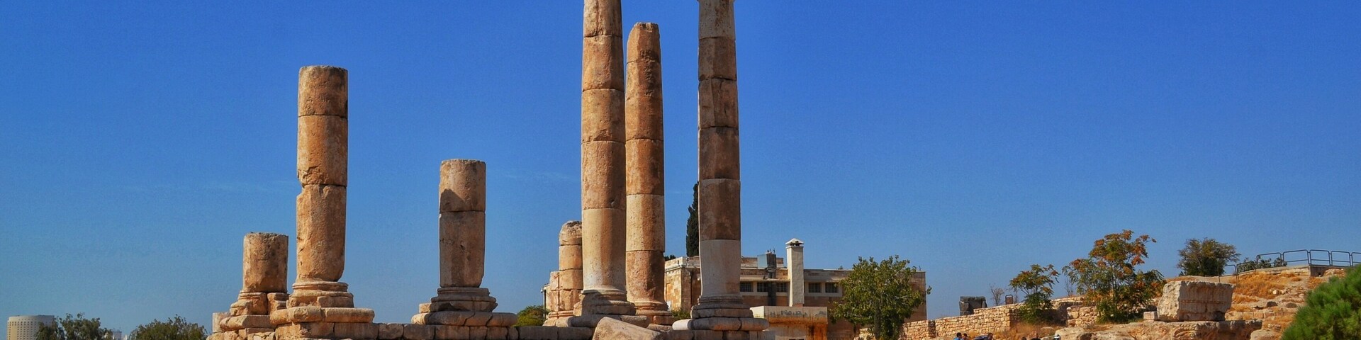 Temple of Hercules, Citadel Aman! Located on the top of hill in Aman Jordan 🇯🇴 #history #lifeatexpediagroup