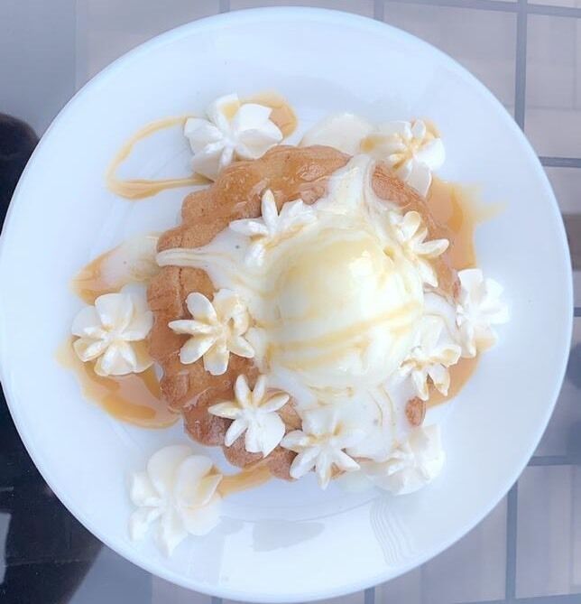 Lemon tarte with icecream on the top is always a refreshment #Trovember #lifeatexpedia